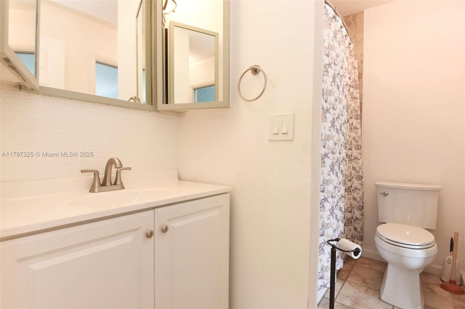Real estate property located at 781 Little Pine Dr, Volusia, Big Tree Village Phase I, Daytona Beach, FL