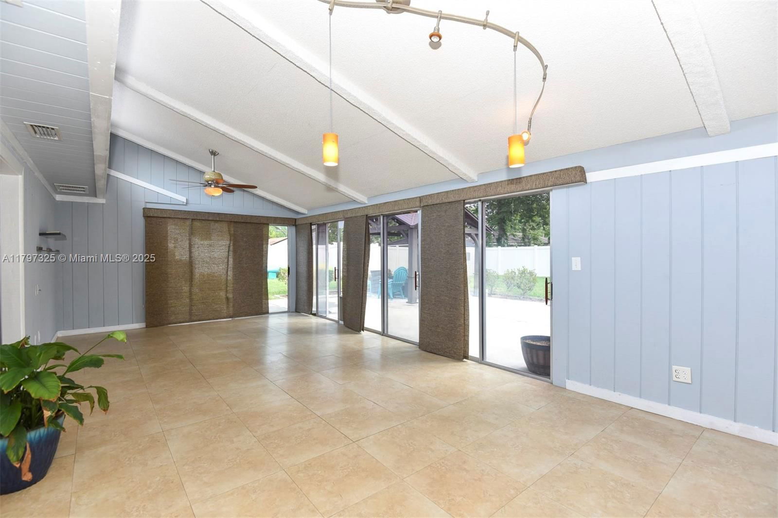 Real estate property located at 781 Little Pine Dr, Volusia, Big Tree Village Phase I, Daytona Beach, FL