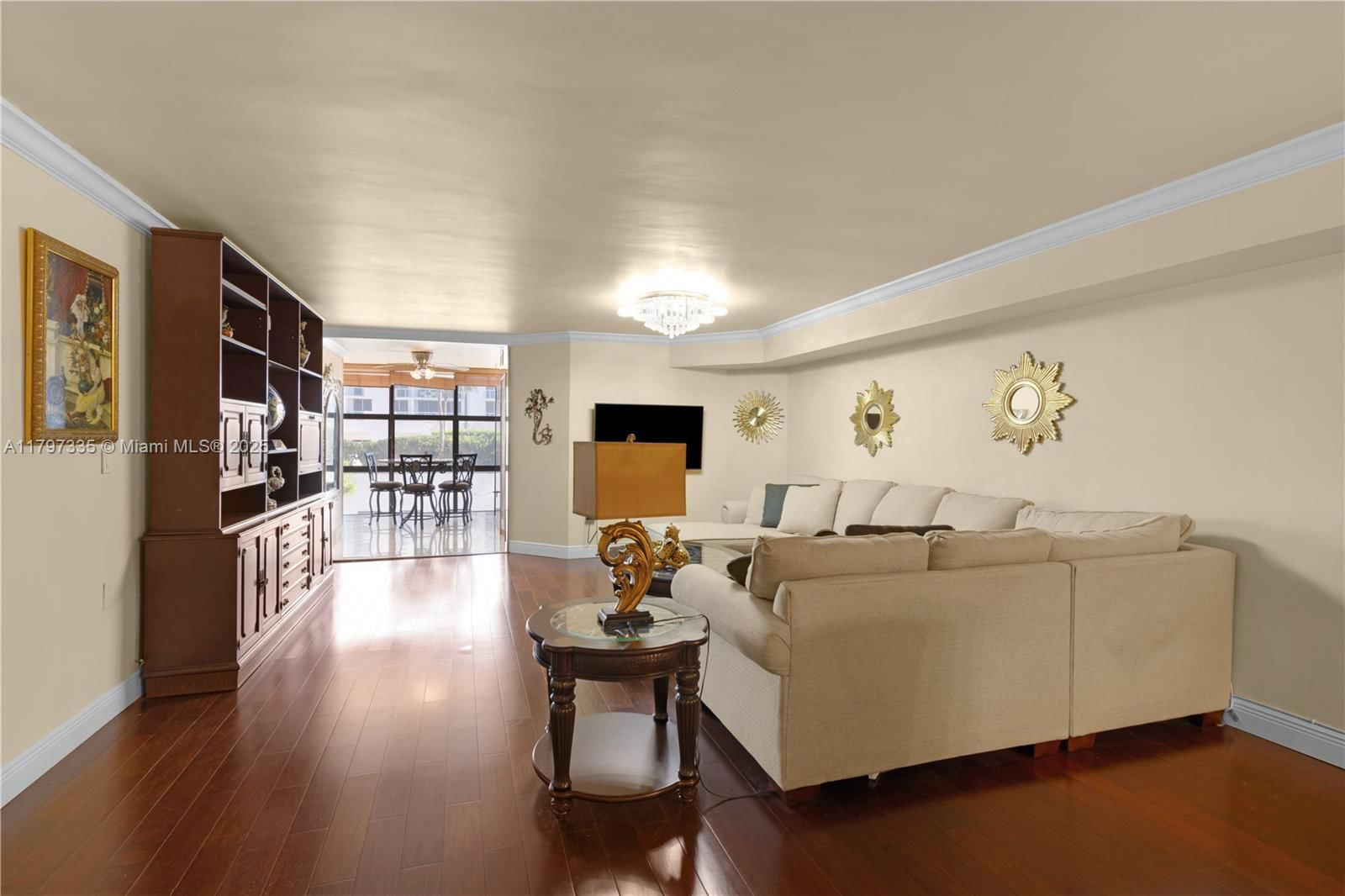 Real estate property located at 6423 Collins Ave #703, Miami-dade, Mar Del Plata Condo, Miami Beach, FL