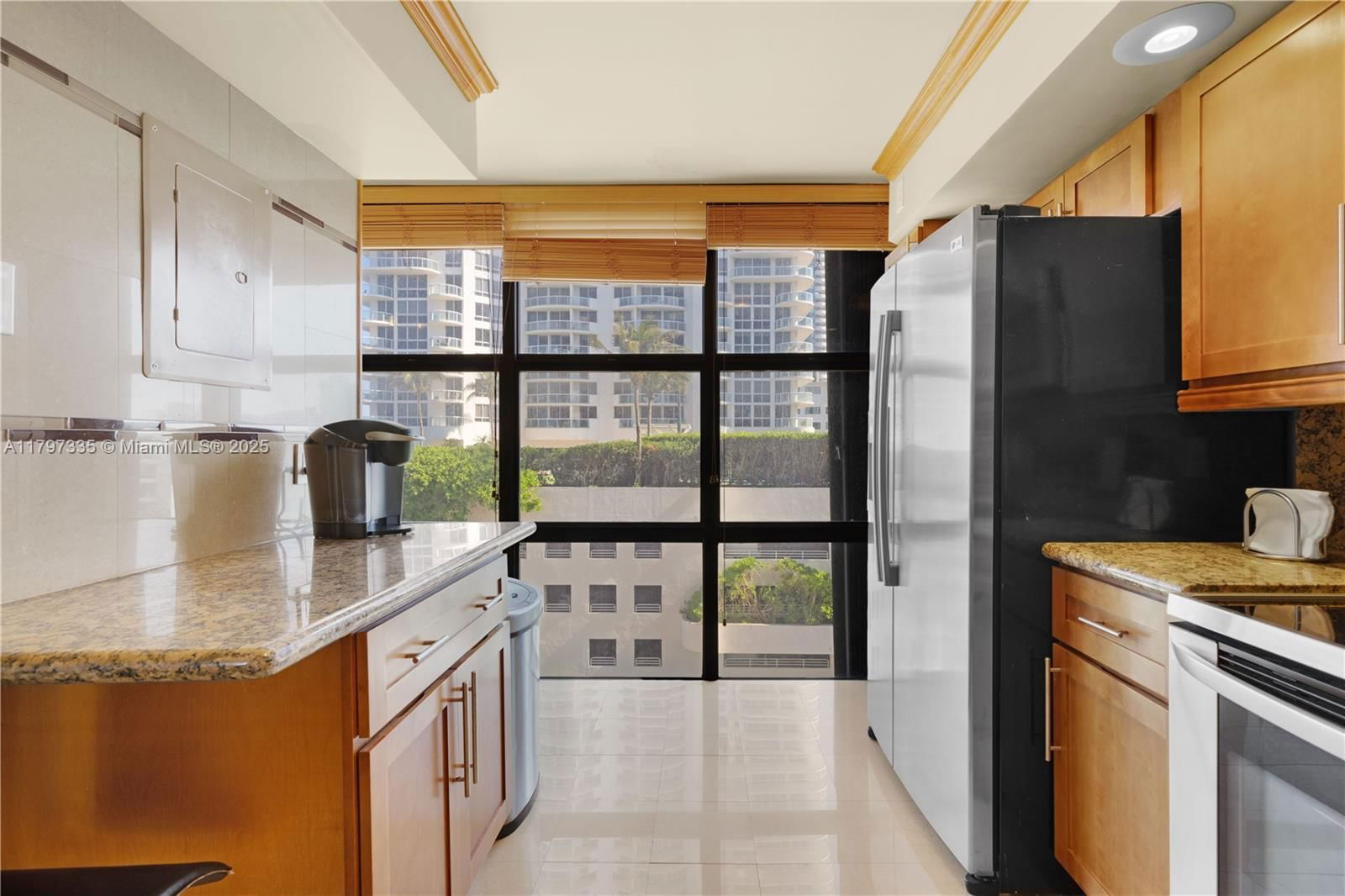 Real estate property located at 6423 Collins Ave #703, Miami-dade, Mar Del Plata Condo, Miami Beach, FL