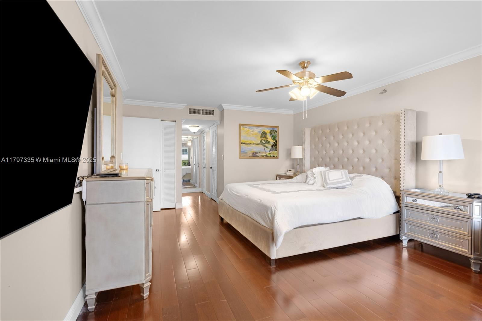 Real estate property located at 6423 Collins Ave #703, Miami-dade, Mar Del Plata Condo, Miami Beach, FL