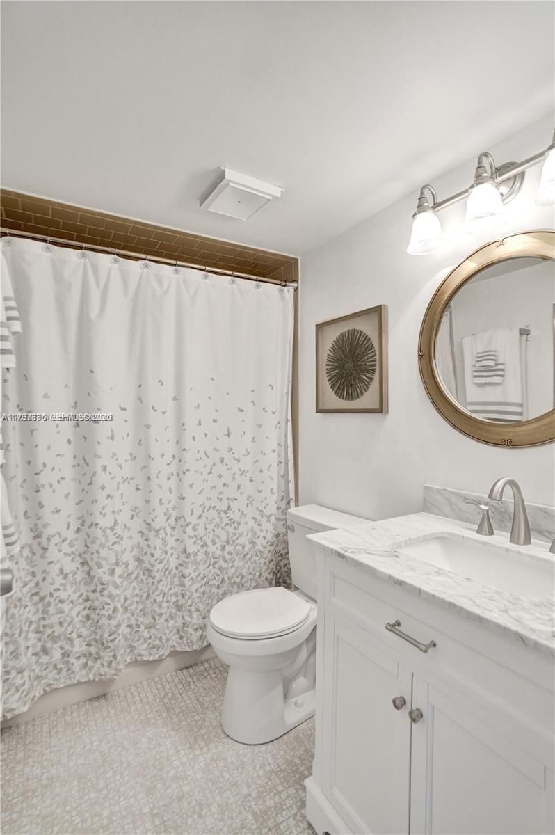 Real estate property located at 7431 1st St #407, Broward, Palm Lakes Condo, Margate, FL