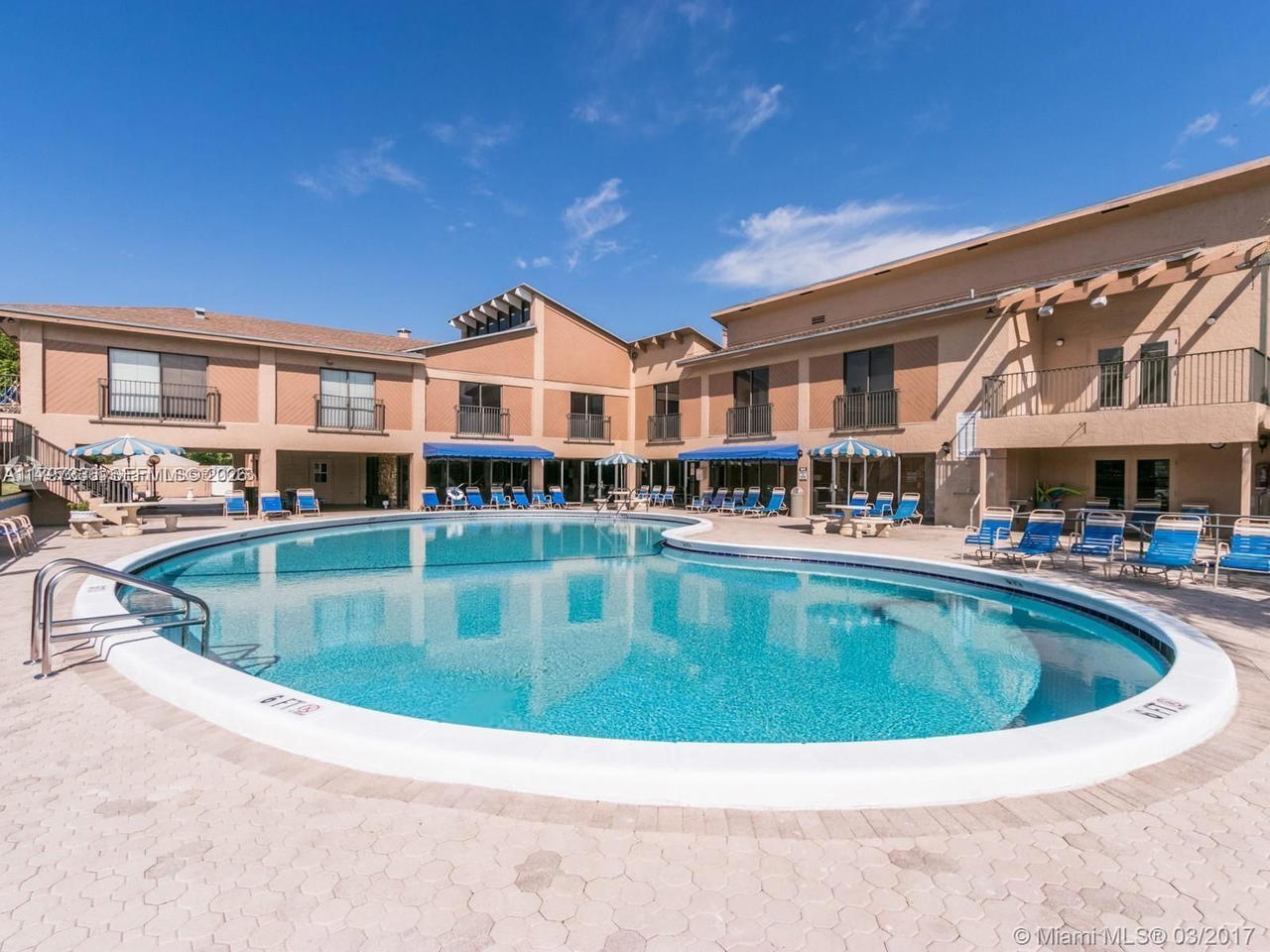 Real estate property located at 7431 1st St #407, Broward, Palm Lakes Condo, Margate, FL