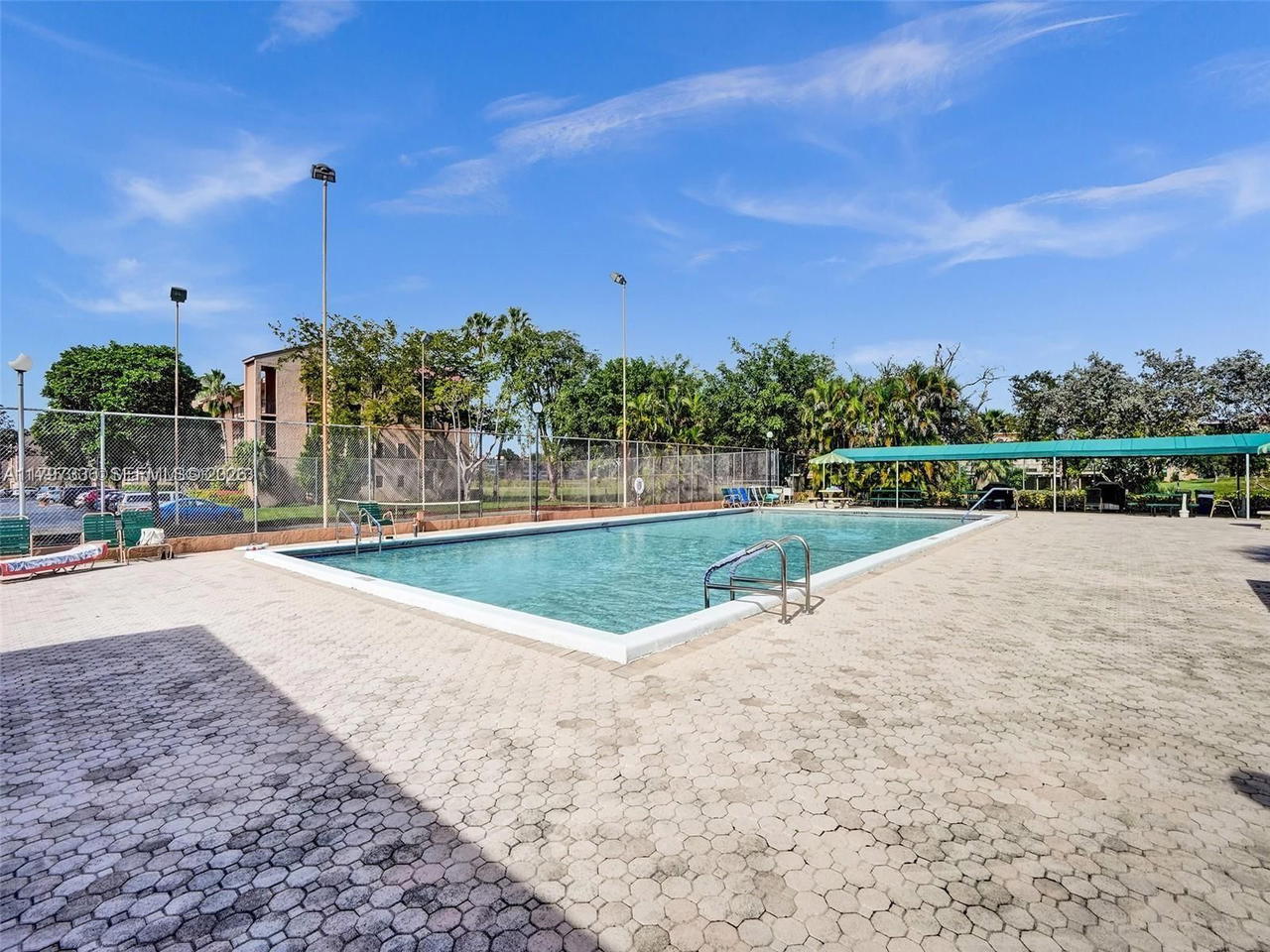 Real estate property located at 7431 1st St #407, Broward, Palm Lakes Condo, Margate, FL