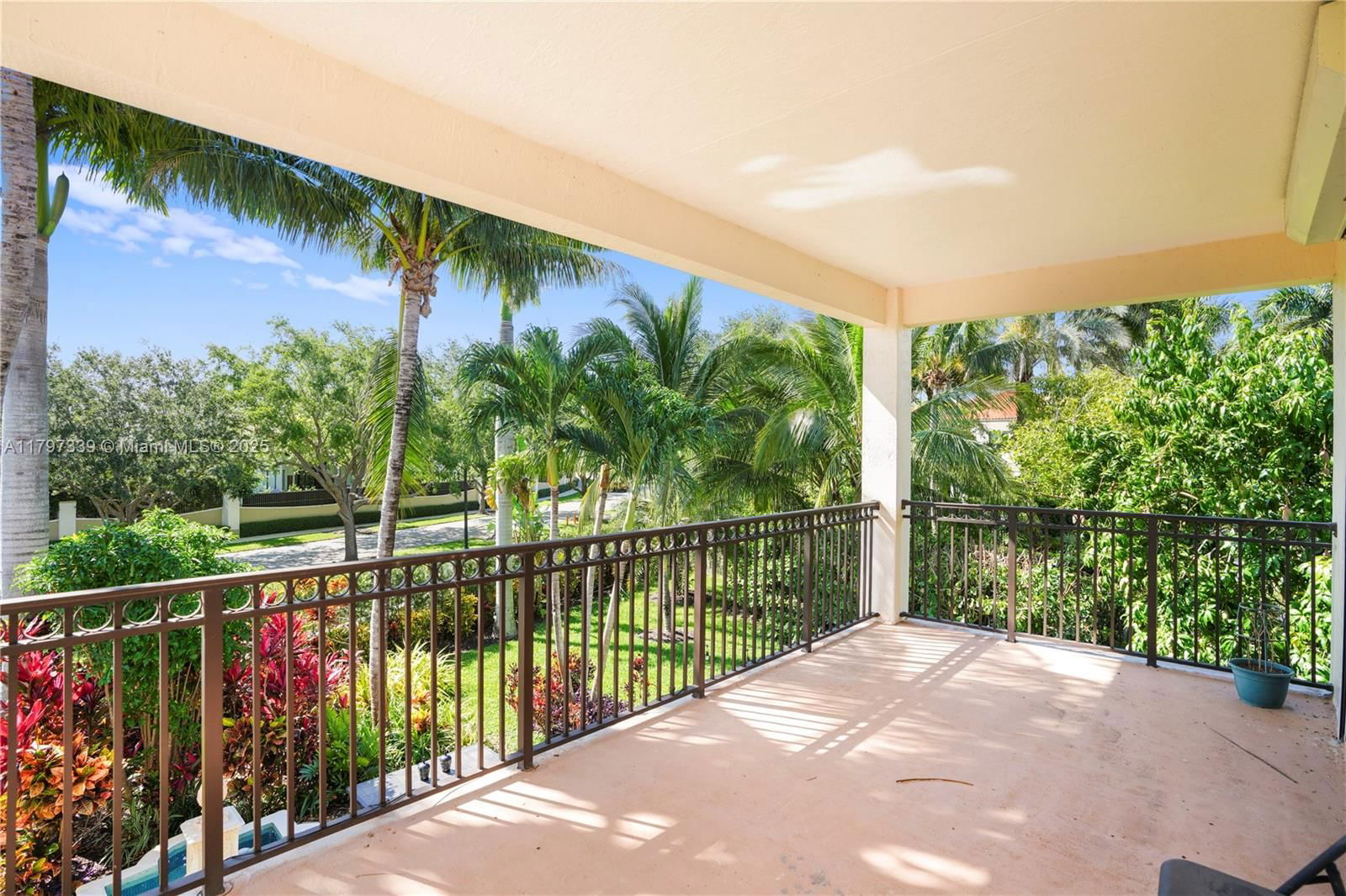 Real estate property located at 18906 76th Ave, Miami-dade, Cutler Cay, Cutler Bay, FL