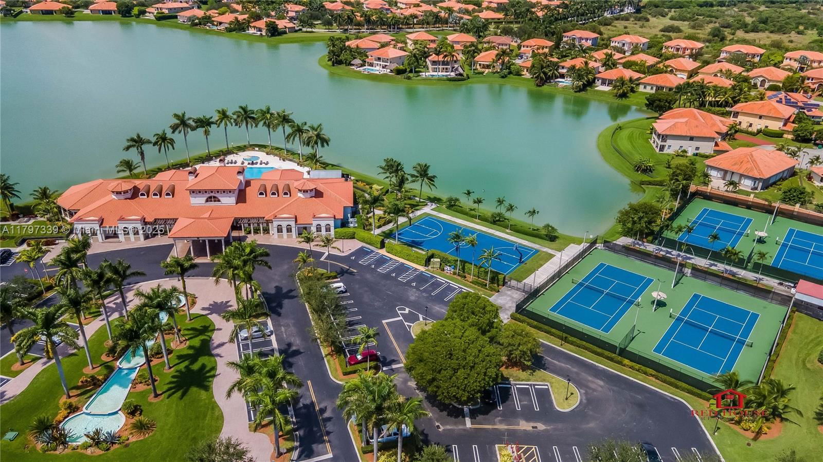 Real estate property located at 18906 76th Ave, Miami-dade, Cutler Cay, Cutler Bay, FL