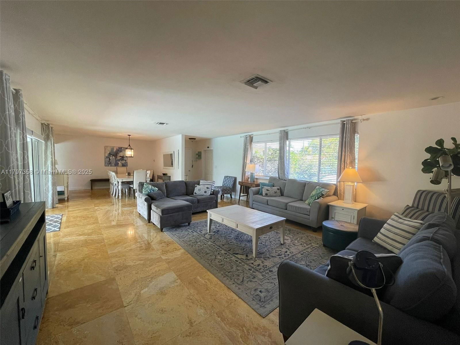 Real estate property located at 4410 Buchanan St, Broward, Hollywood Hills, Hollywood, FL
