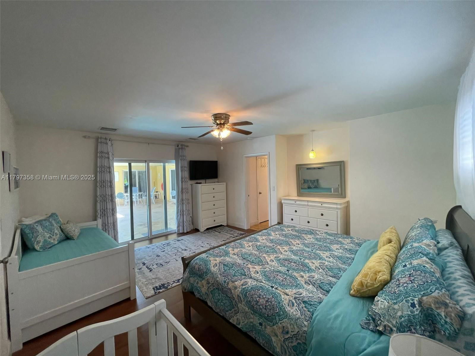 Real estate property located at 4410 Buchanan St, Broward, Hollywood Hills, Hollywood, FL