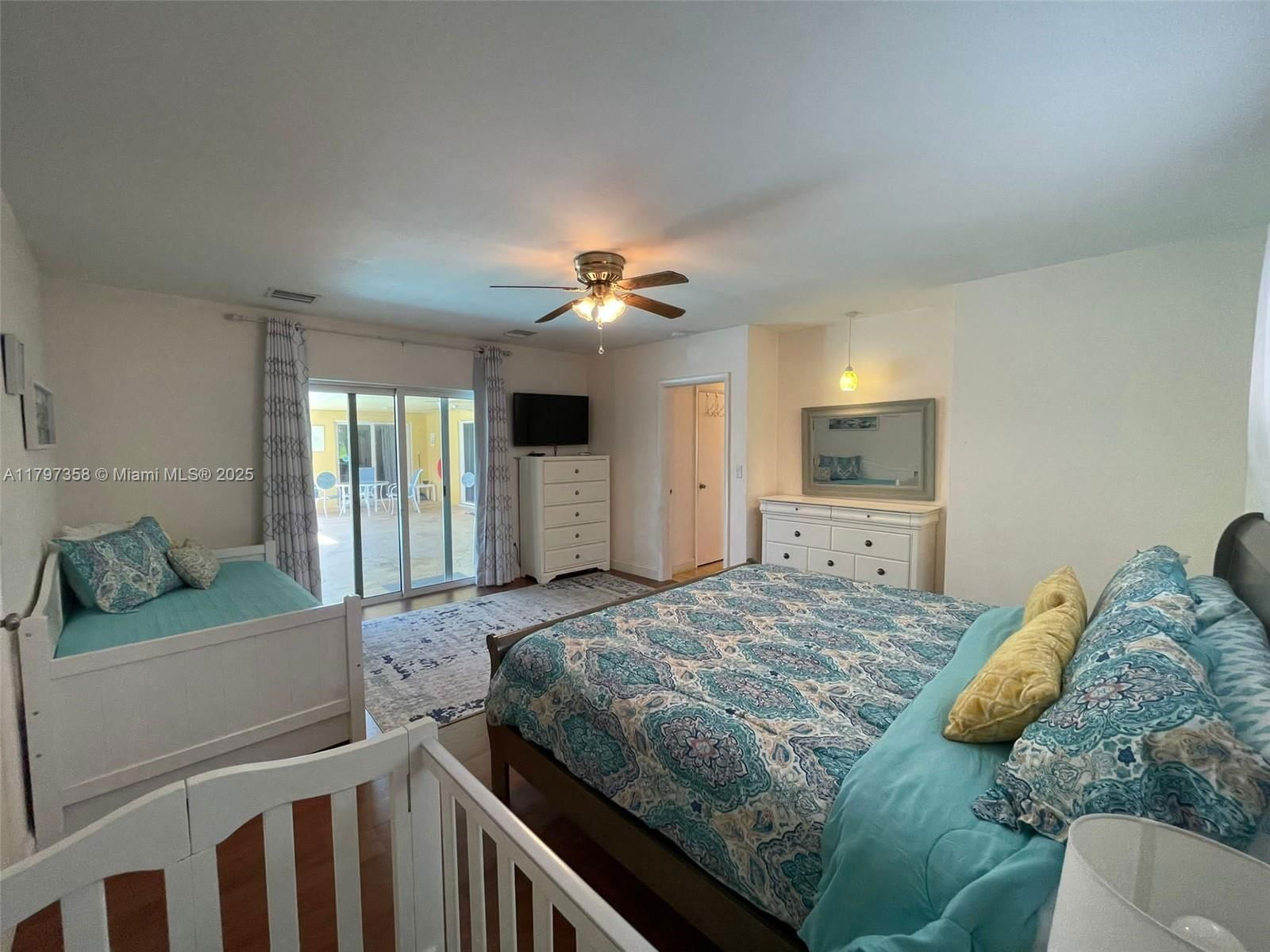 Real estate property located at 4410 Buchanan St, Broward, Hollywood Hills, Hollywood, FL