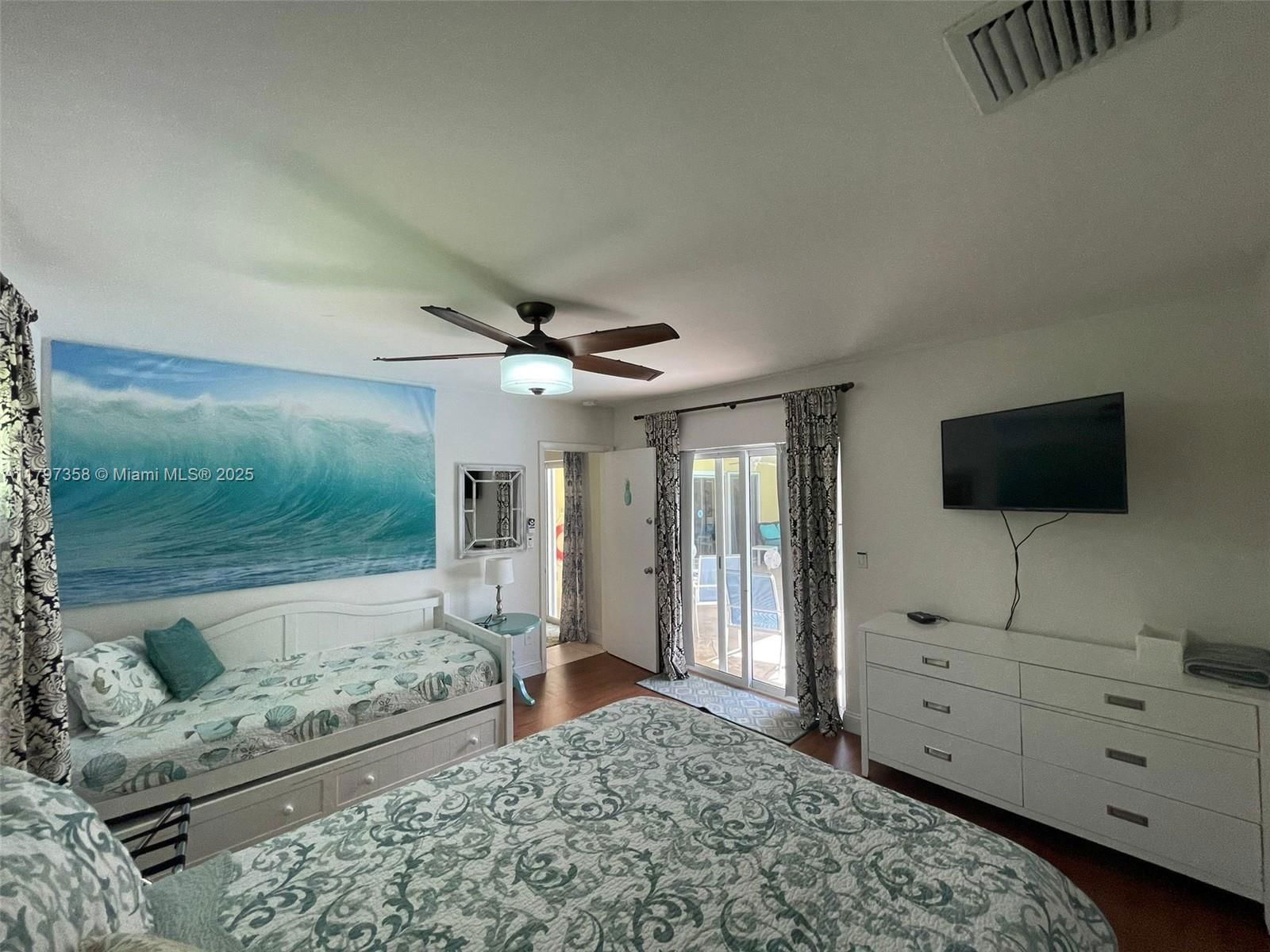 Real estate property located at 4410 Buchanan St, Broward, Hollywood Hills, Hollywood, FL