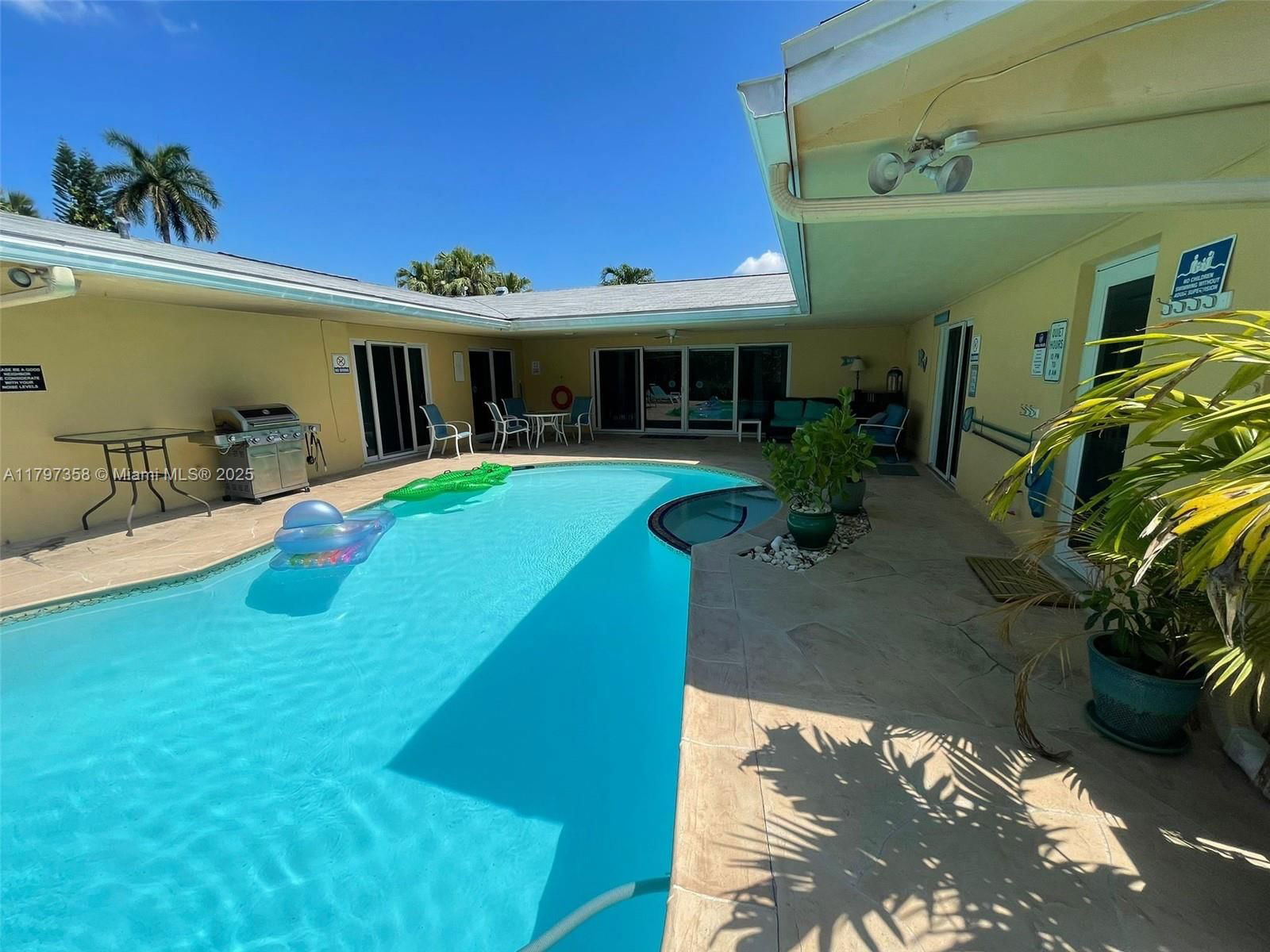 Real estate property located at 4410 Buchanan St, Broward, Hollywood Hills, Hollywood, FL