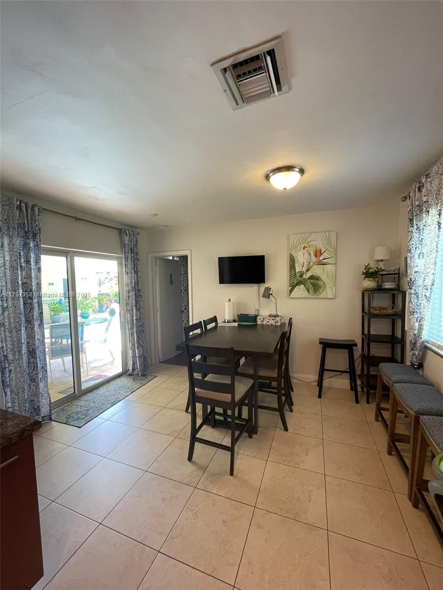 Real estate property located at 4410 Buchanan St, Broward, Hollywood Hills, Hollywood, FL