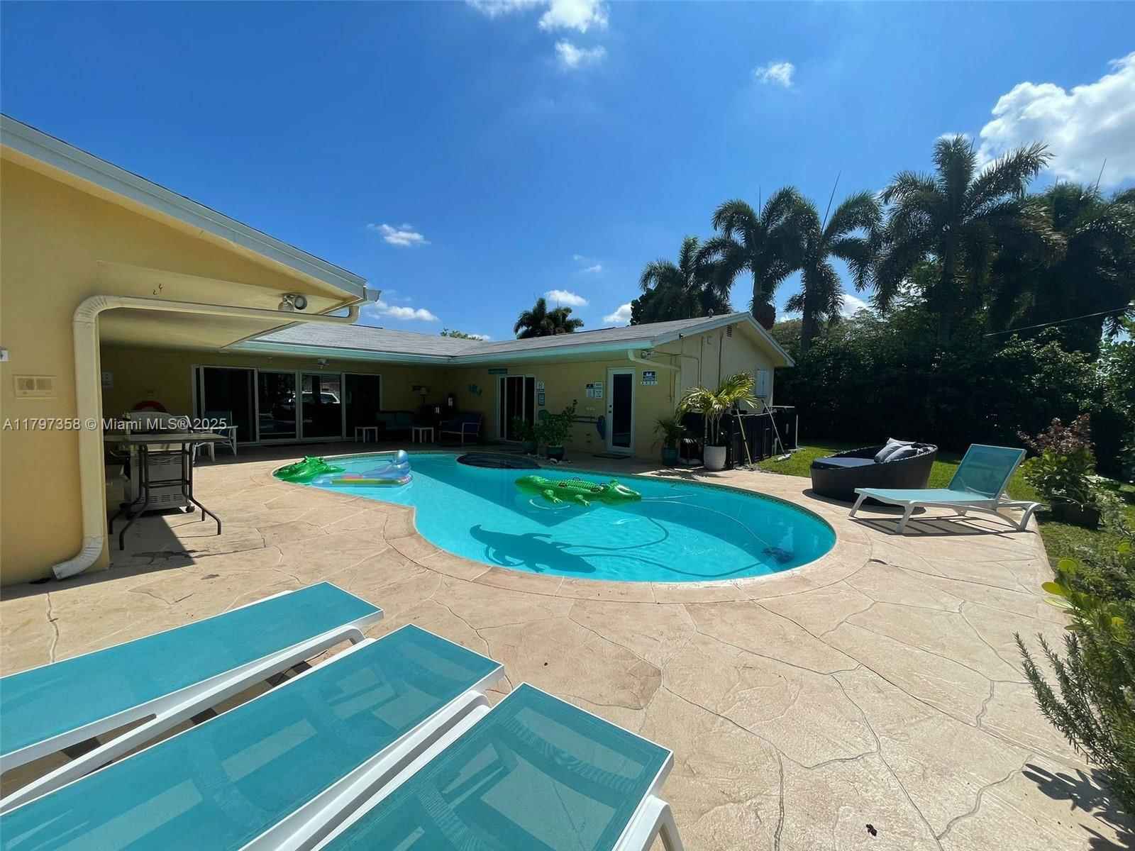 Real estate property located at 4410 Buchanan St, Broward, Hollywood Hills, Hollywood, FL