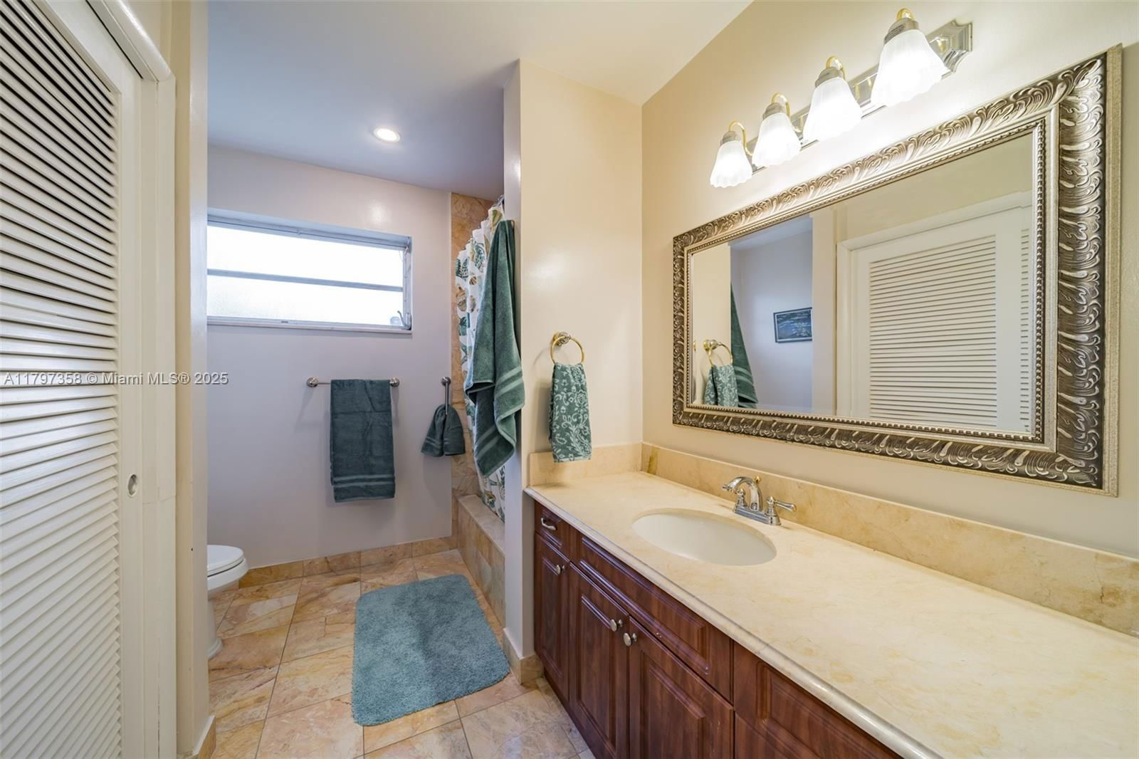 Real estate property located at 4410 Buchanan St, Broward, Hollywood Hills, Hollywood, FL