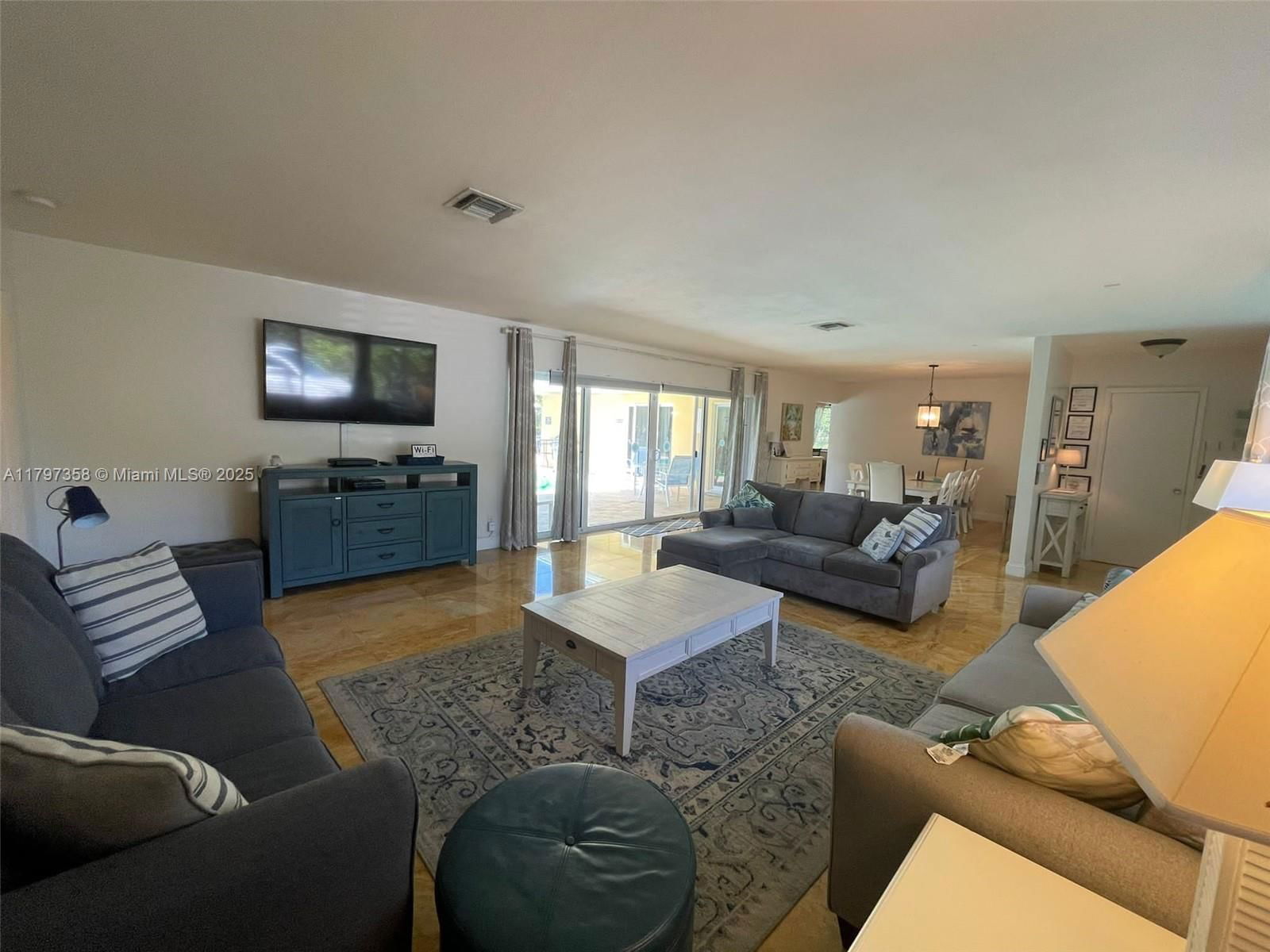 Real estate property located at 4410 Buchanan St, Broward, Hollywood Hills, Hollywood, FL