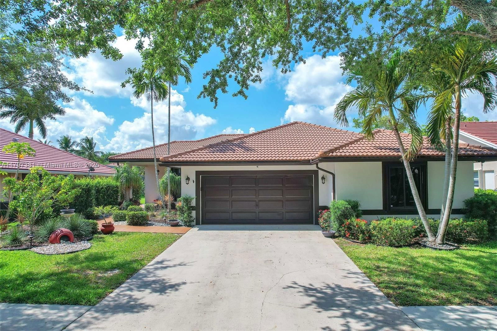 Real estate property located at 808 Hampton Ct, Broward, Sector 5 Parcel, Weston, FL