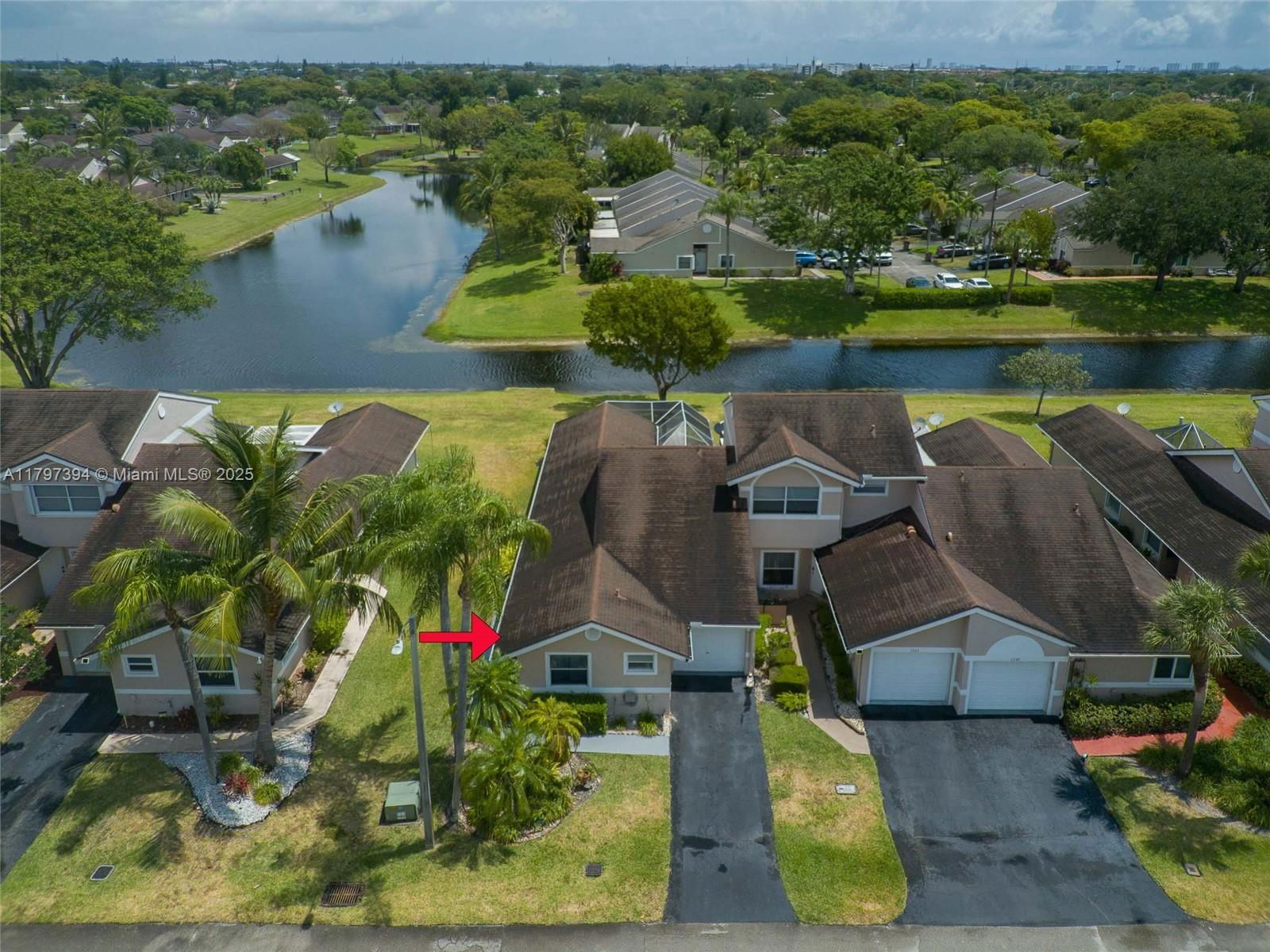 Real estate property located at 1248 Lakes Dr, Broward, The Lakes, Deerfield Beach, FL
