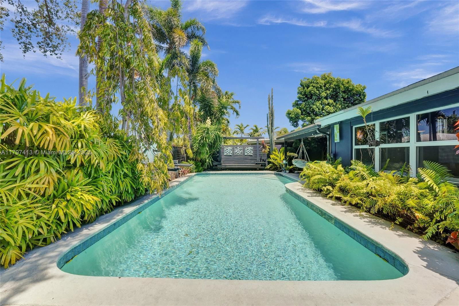 Real estate property located at 2213 17th Ave, Broward, Middle River Manor, Wilton Manors, FL
