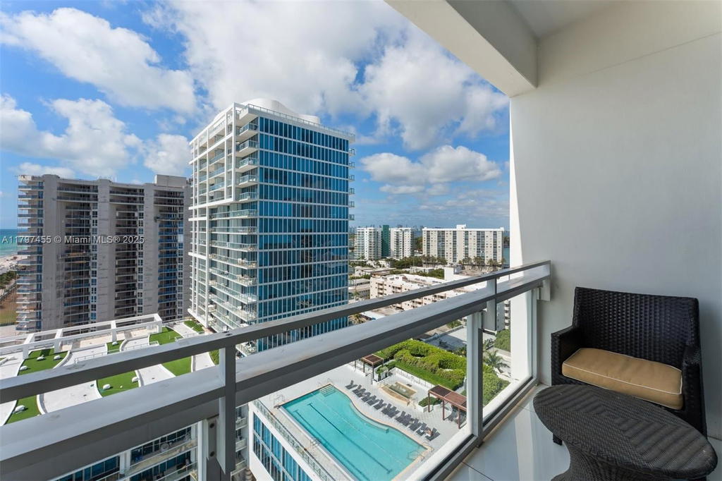 Real estate property located at 6801 Collins Ave PH10, Miami-dade, Central Carillon Beach Co, Miami Beach, FL