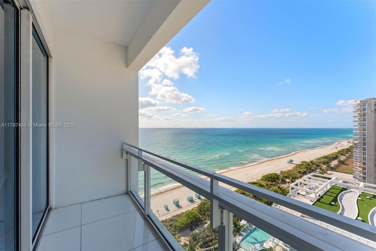 Real estate property located at 6801 Collins Ave PH10, Miami-dade, Central Carillon Beach Co, Miami Beach, FL