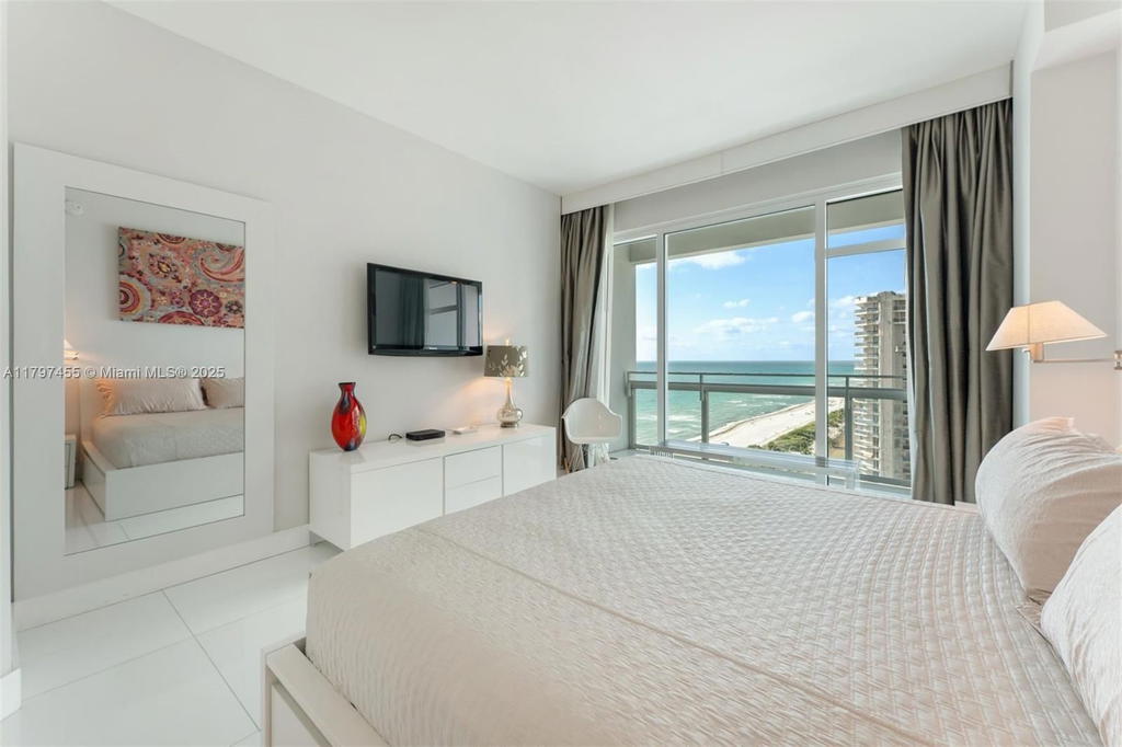 Real estate property located at 6801 Collins Ave PH10, Miami-dade, Central Carillon Beach Co, Miami Beach, FL