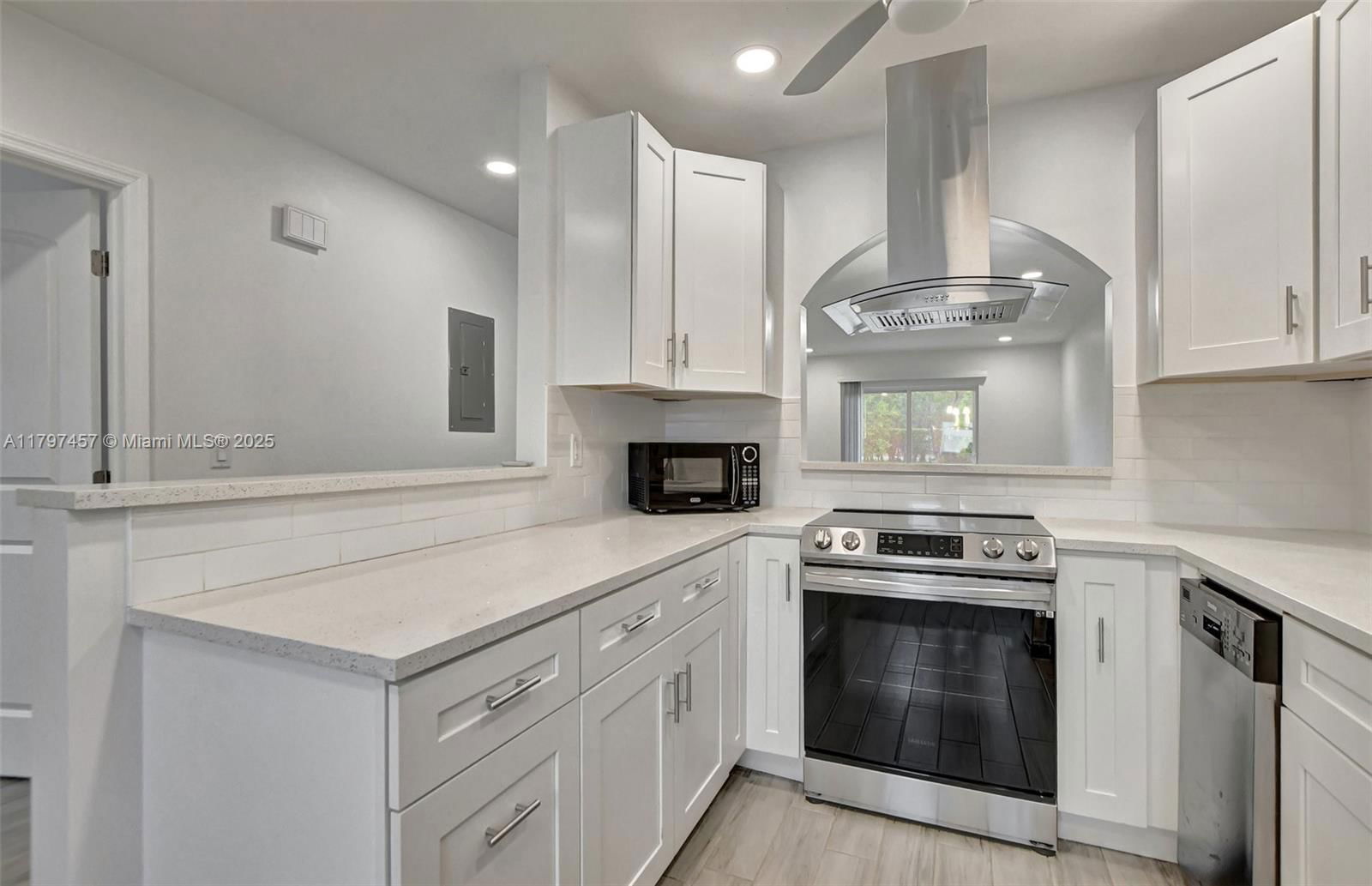 Real estate property located at 8645 Boca Dr #8645, Palm Beach, Boca Lakes Condo, Boca Raton, FL