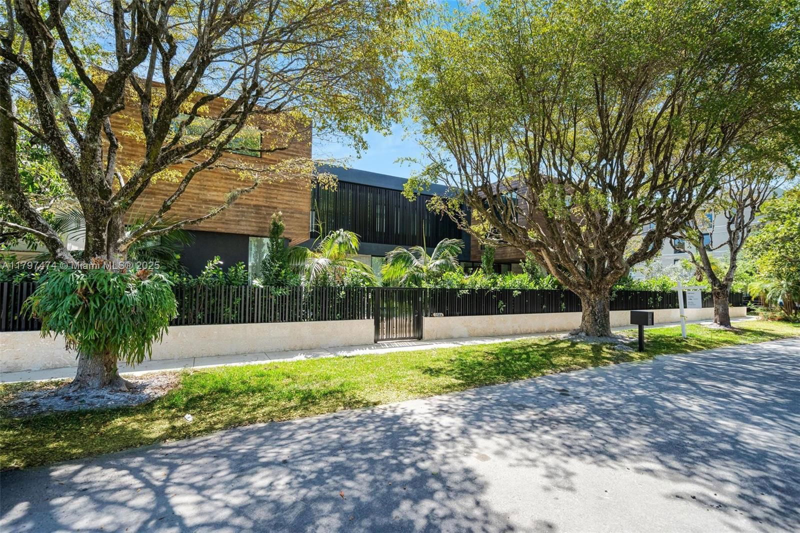 Real estate property located at 3101 Jefferson St, Miami-dade, Rhodes Amd Plat Of New Bi, Miami, FL