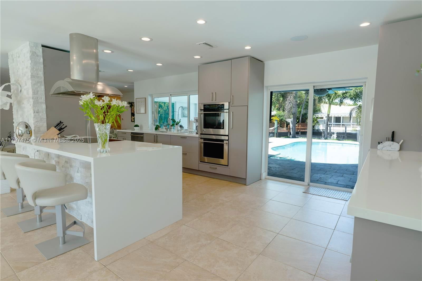 Real estate property located at 2711 57th Ct, Broward, Lake Estates, Fort Lauderdale, FL
