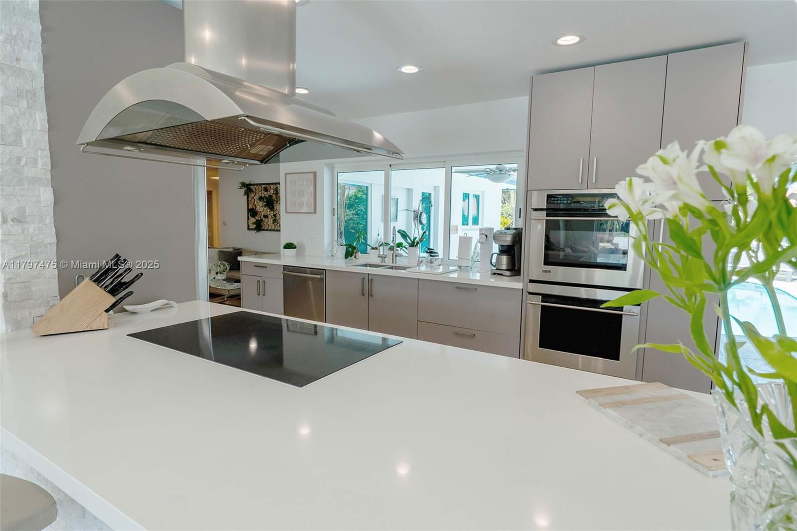 Real estate property located at 2711 57th Ct, Broward, Lake Estates, Fort Lauderdale, FL