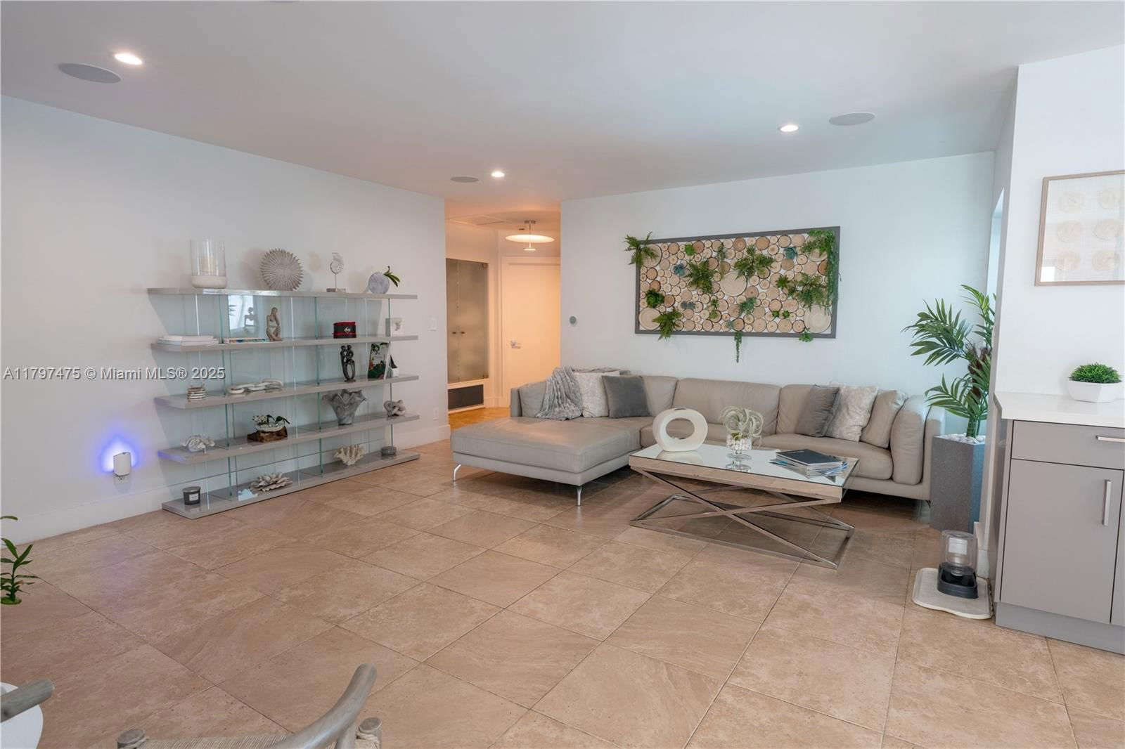 Real estate property located at 2711 57th Ct, Broward, Lake Estates, Fort Lauderdale, FL