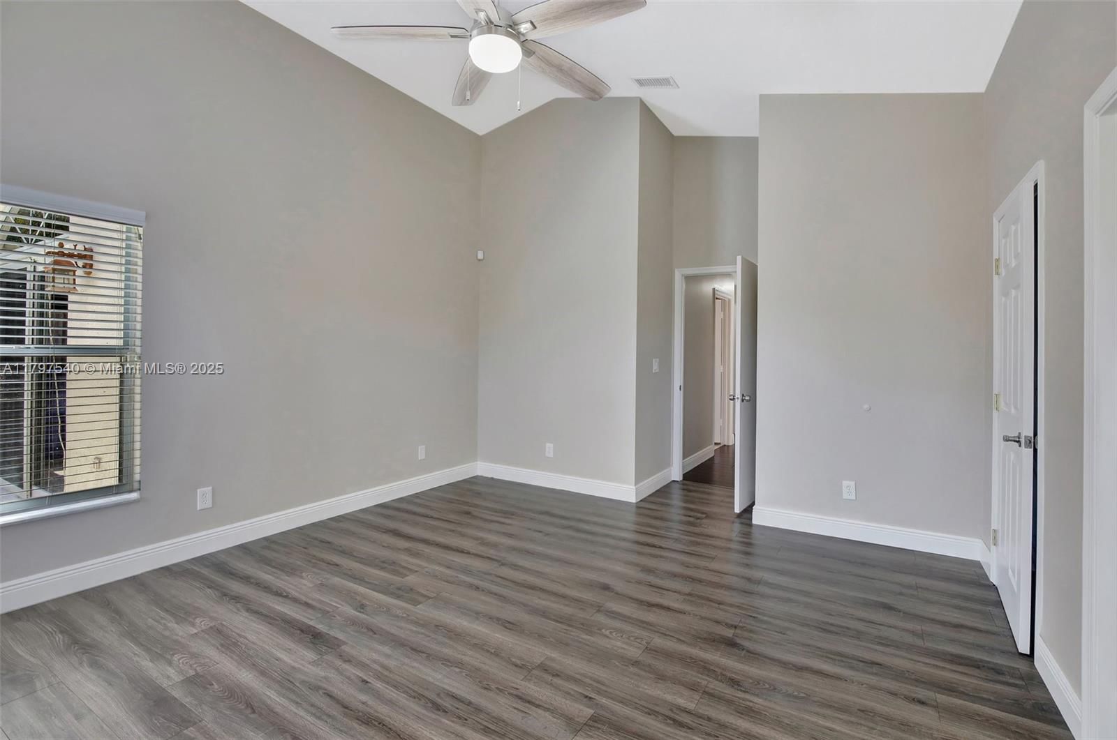 Real estate property located at 18225 21st St, Broward, Silver Lakes At Pembroke, Pembroke Pines, FL