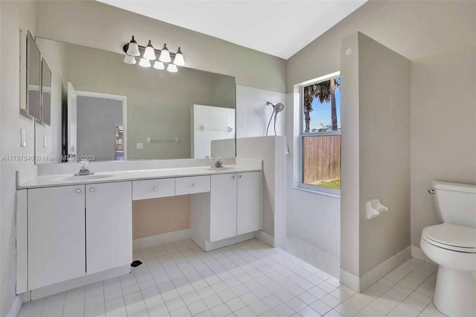 Real estate property located at 18225 21st St, Broward, Silver Lakes At Pembroke, Pembroke Pines, FL