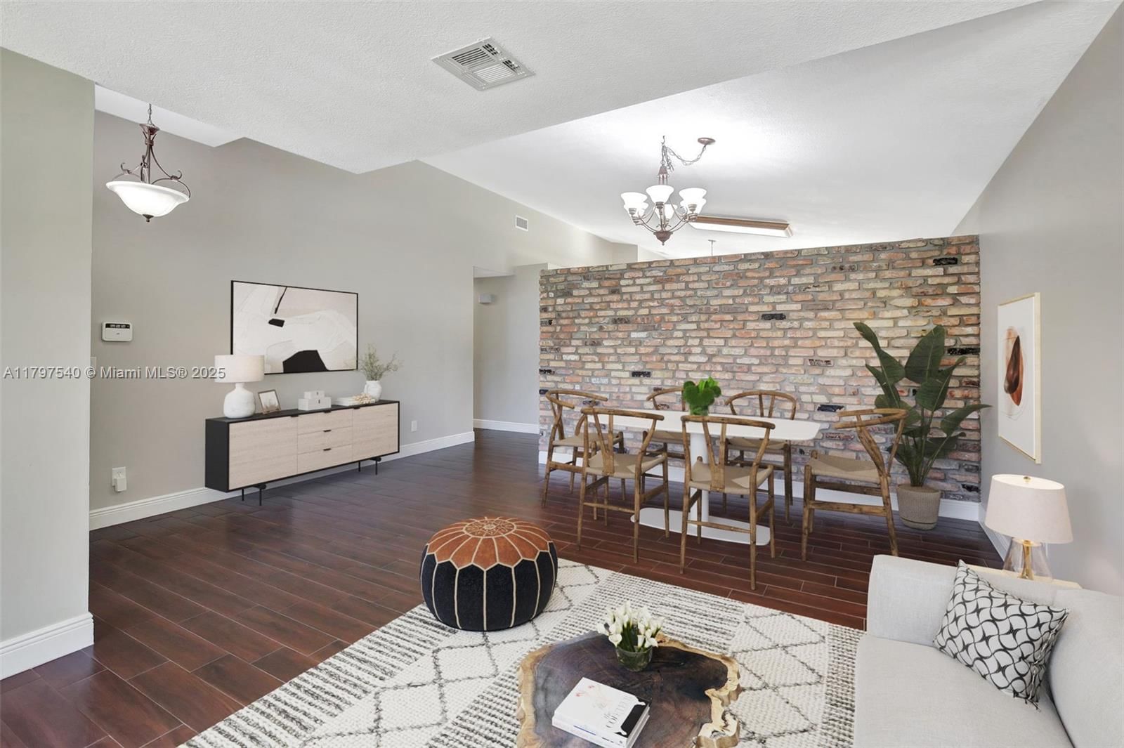 Real estate property located at 18225 21st St, Broward, Silver Lakes At Pembroke, Pembroke Pines, FL