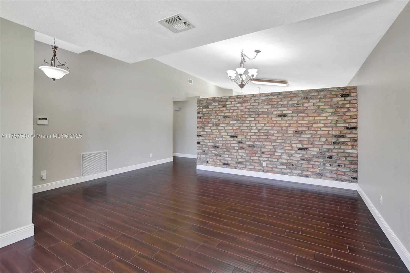 Real estate property located at 18225 21st St, Broward, Silver Lakes At Pembroke, Pembroke Pines, FL