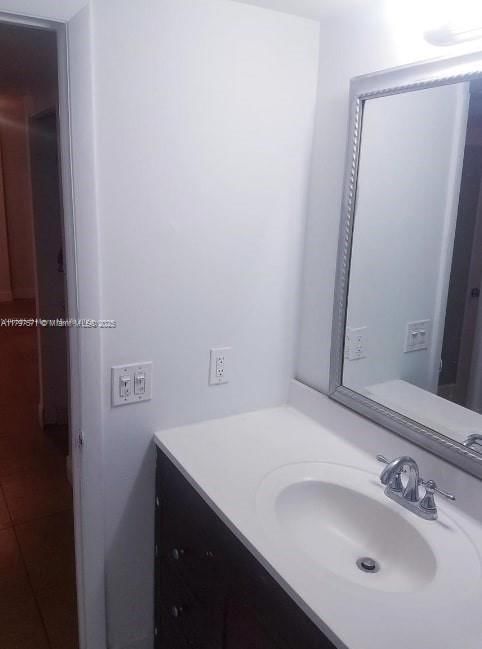 Real estate property located at 15600 7th Ave #319, Miami-dade, Parkway Towers Bldg 1 Con, Miami, FL