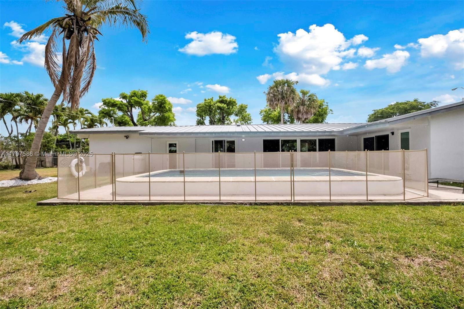 Real estate property located at 8700 87th Ave, Miami-dade, Snapper Creek Park Unit N, Miami, FL