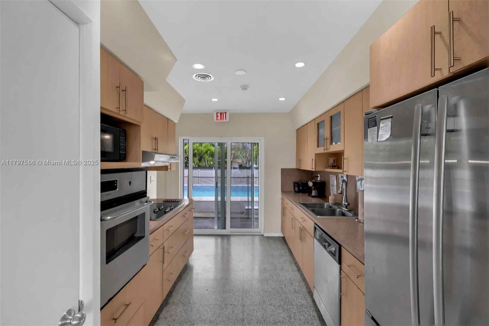 Real estate property located at 8700 87th Ave, Miami-dade, Snapper Creek Park Unit N, Miami, FL