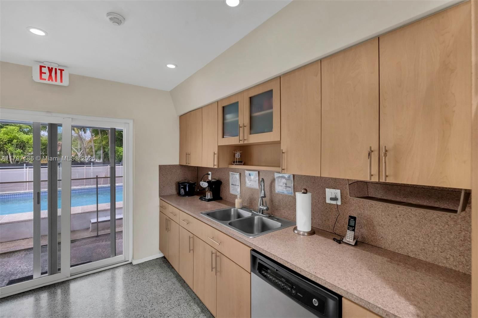 Real estate property located at 8700 87th Ave, Miami-dade, Snapper Creek Park Unit N, Miami, FL