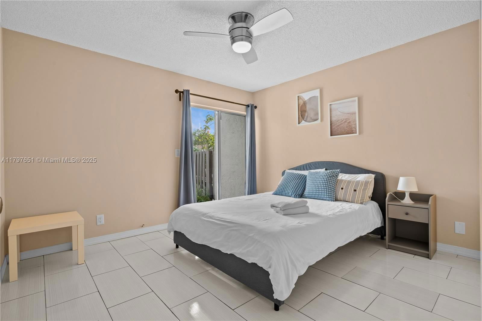Real estate property located at 15712 Woodgate Ct B, Broward, Woodgate Condominium 33, Sunrise, FL