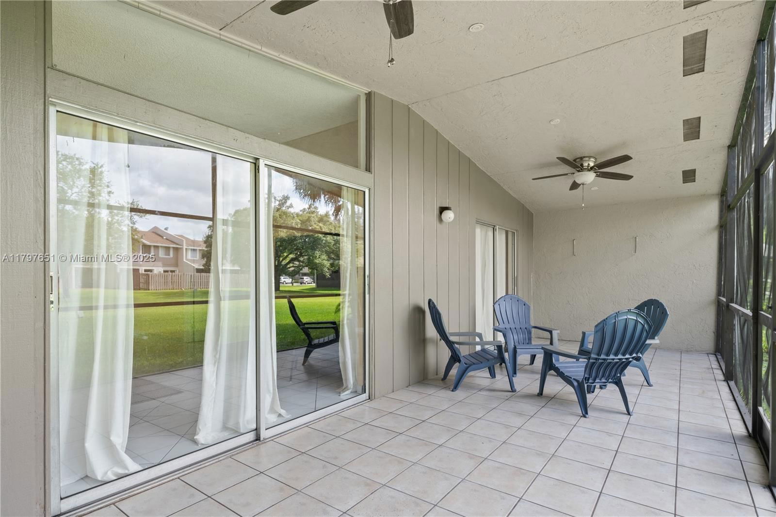 Real estate property located at 15712 Woodgate Ct B, Broward, Woodgate Condominium 33, Sunrise, FL