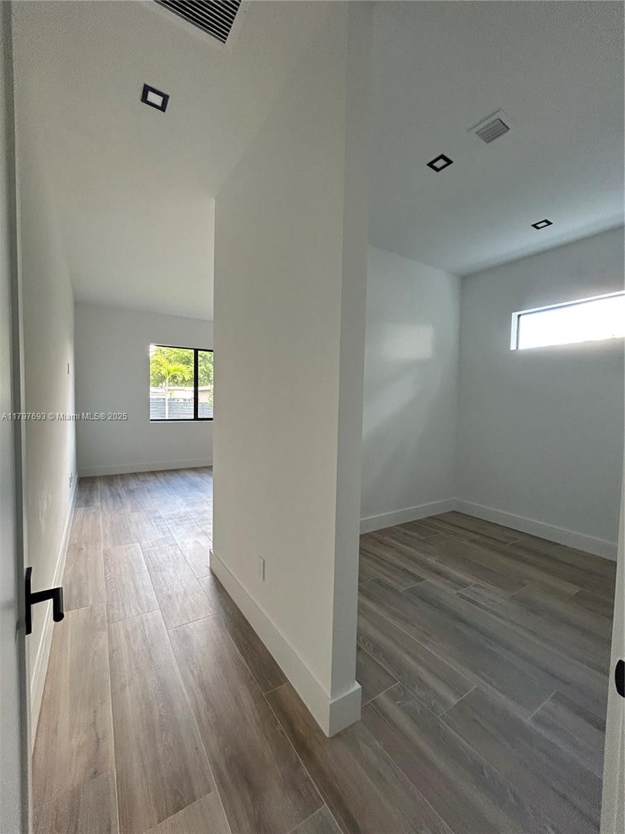 Real estate property located at 1611 30th Ave, Broward, Chula Vista 3rd Add, Fort Lauderdale, FL