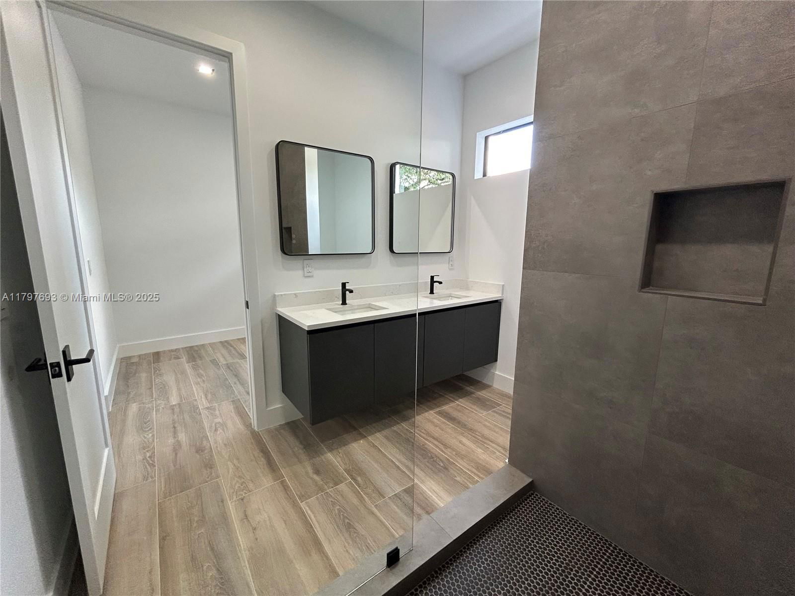 Real estate property located at 1611 30th Ave, Broward, Chula Vista 3rd Add, Fort Lauderdale, FL