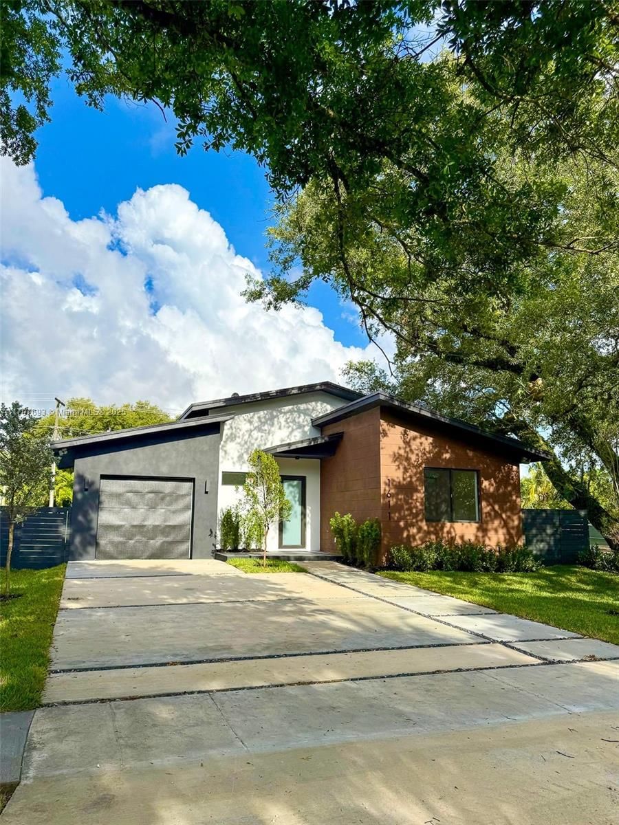 Real estate property located at 1611 30th Ave, Broward, Chula Vista 3rd Add, Fort Lauderdale, FL