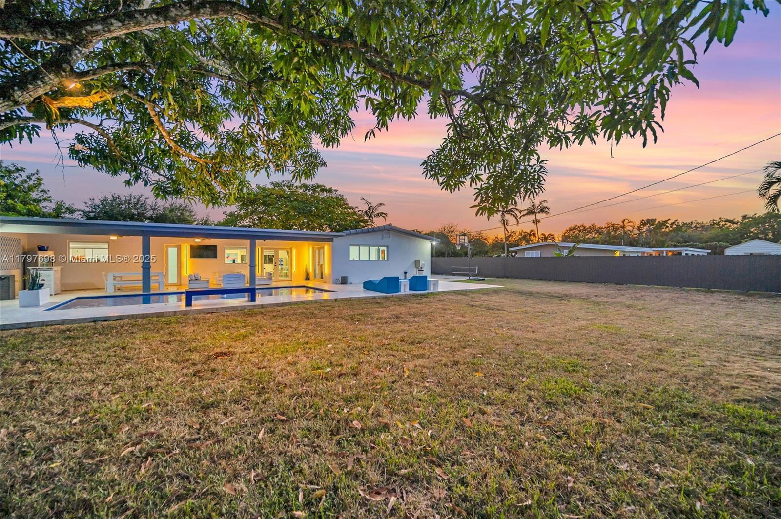 Real estate property located at 8501 142nd St, Miami-dade, Armstrong Sub, Palmetto Bay, FL