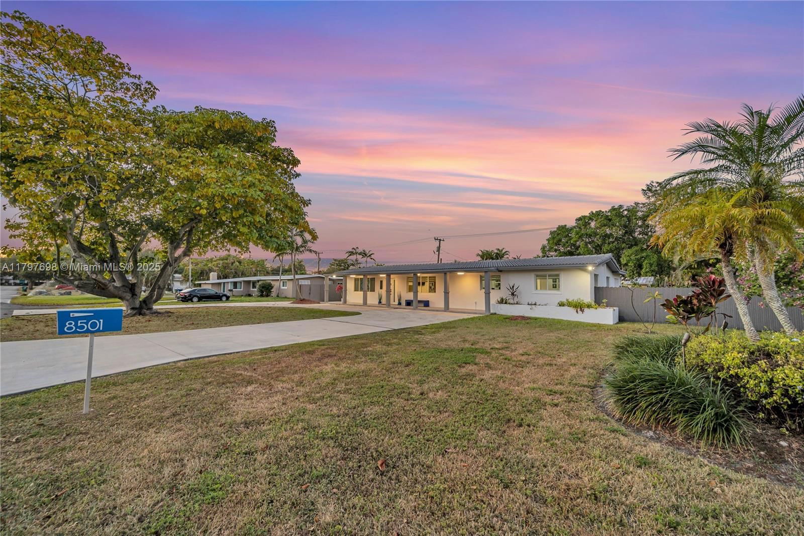 Real estate property located at 8501 142nd St, Miami-dade, Armstrong Sub, Palmetto Bay, FL