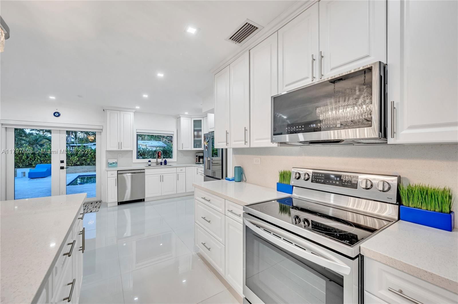 Real estate property located at 8501 142nd St, Miami-dade, Armstrong Sub, Palmetto Bay, FL