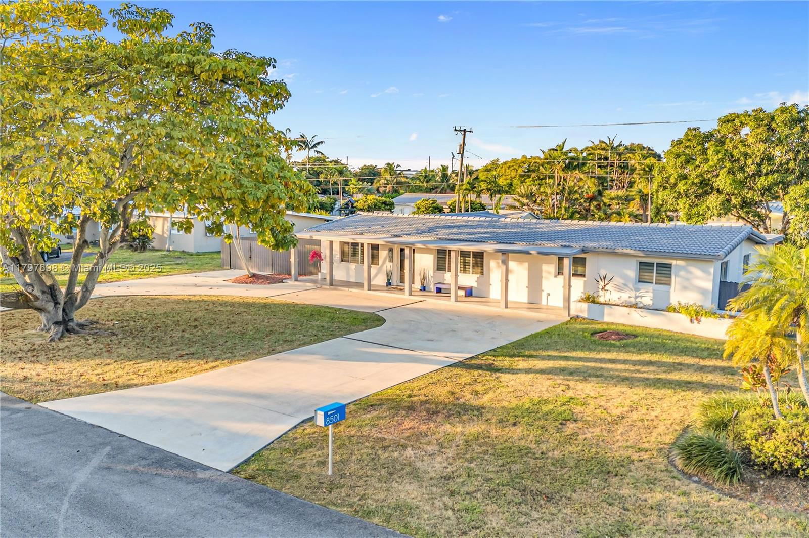 Real estate property located at 8501 142nd St, Miami-dade, Armstrong Sub, Palmetto Bay, FL