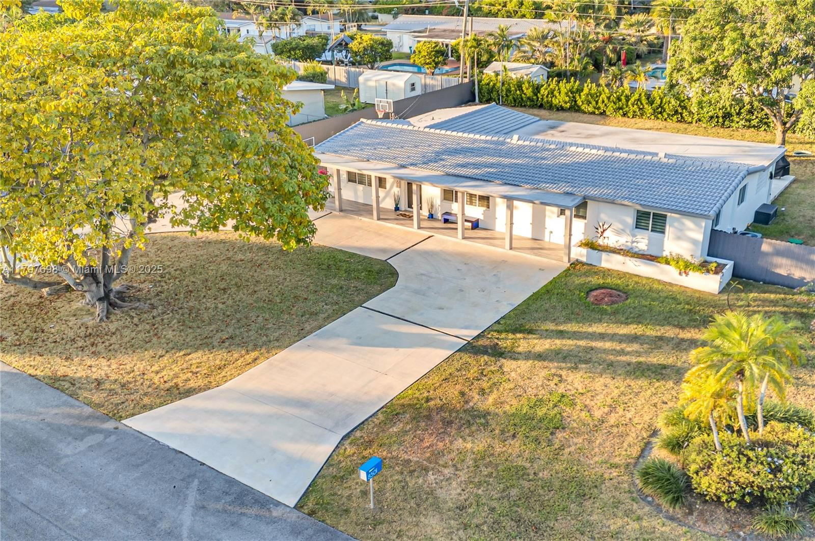 Real estate property located at 8501 142nd St, Miami-dade, Armstrong Sub, Palmetto Bay, FL