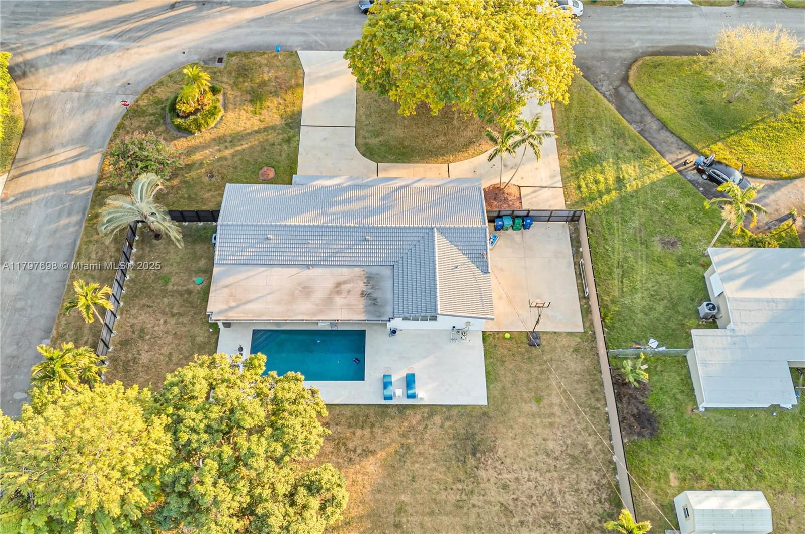 Real estate property located at 8501 142nd St, Miami-dade, Armstrong Sub, Palmetto Bay, FL