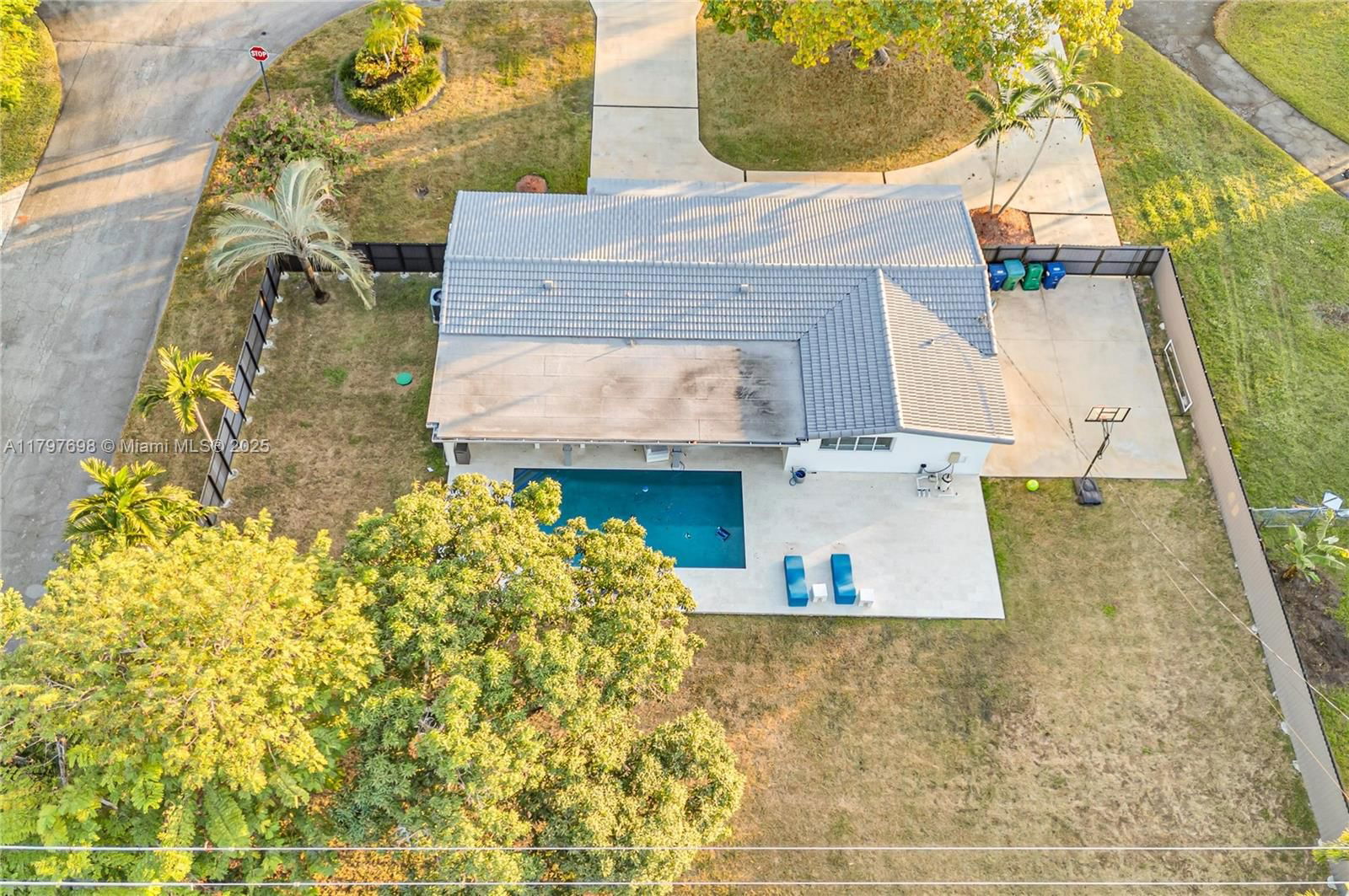 Real estate property located at 8501 142nd St, Miami-dade, Armstrong Sub, Palmetto Bay, FL